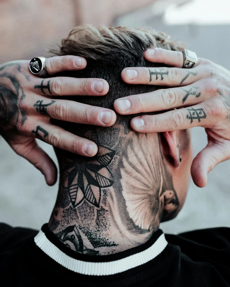 Realism on the back of the head and neck